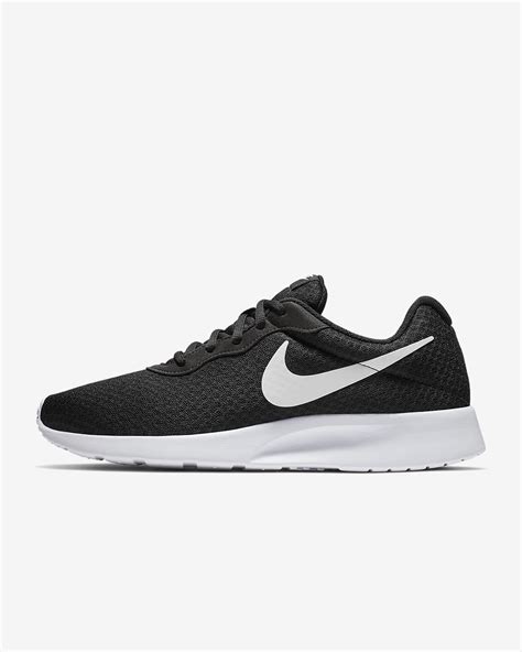 Nike Tanjun Men's Shoes. Nike DK